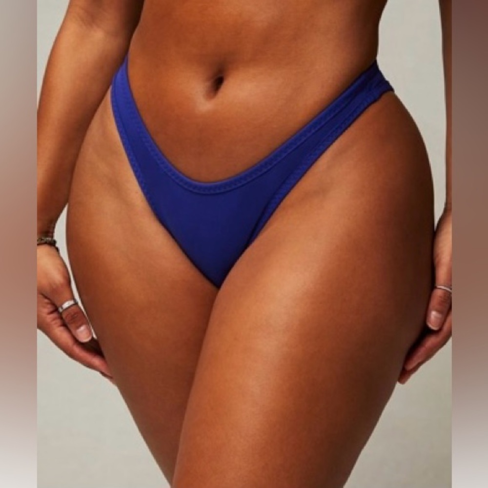 Fabletics bikini bottom